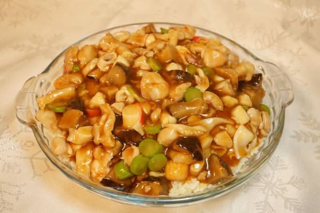 2. Fried Rice Topped with Seafood (Fu Zhou Fried Rice) / 2. 福建炒飯